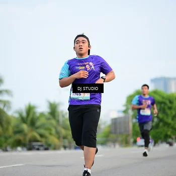Runner Photo 8339796
