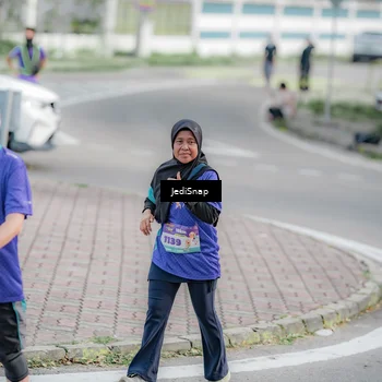 Runner Photo 8339797