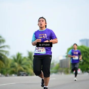 Runner Photo 8339799