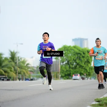 Runner Photo 8339811