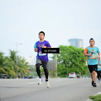 Runner Photo 8339820