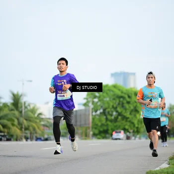 Runner Photo 8339821