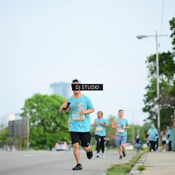Runner Photo 8339831