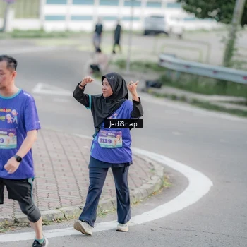 Runner Photo 8339838