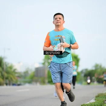 Runner Photo 8339956
