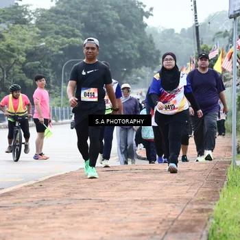 Runner Photo 8339957