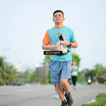Runner Photo 8339965