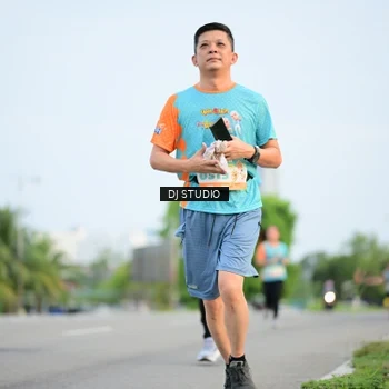 Runner Photo 8339973