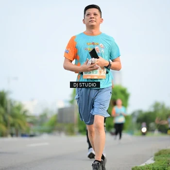 Runner Photo 8339974