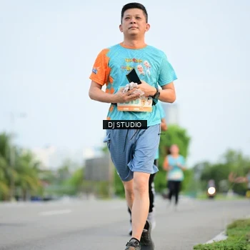 Runner Photo 8339980
