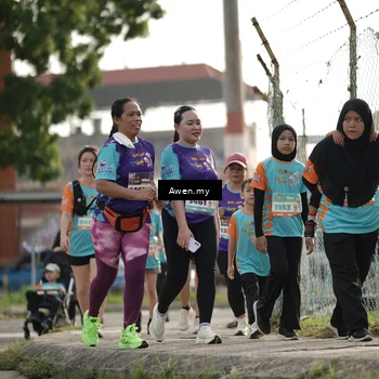 Runner Photo 8340011