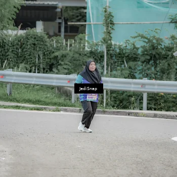 Runner Photo 8340043