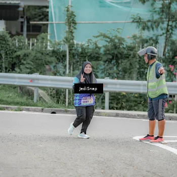 Runner Photo 8340055