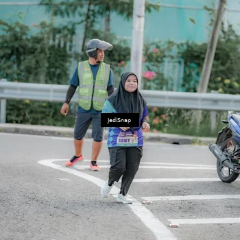 Runner Photo 8340078