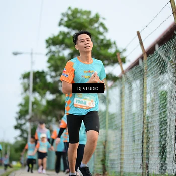 Runner Photo 8340079