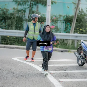 Runner Photo 8340080