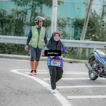 Runner Photo 8340089