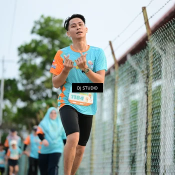 Runner Photo 8340098