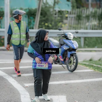 Runner Photo 8340112