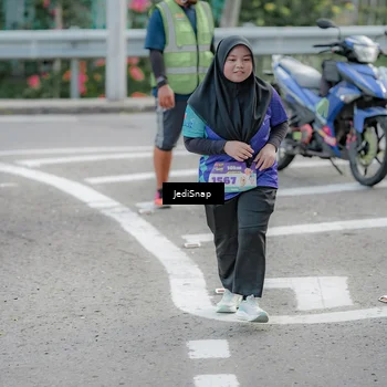 Runner Photo 8340126