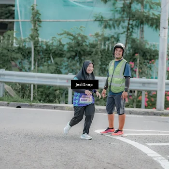 Runner Photo 8340146
