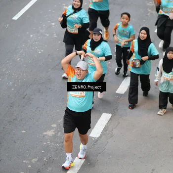 Runner Photo 8340192