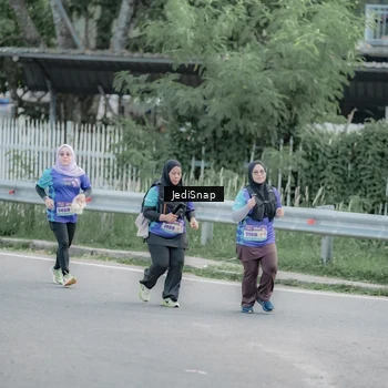 Runner Photo 8340238