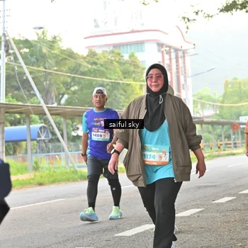 Runner Photo 8340270