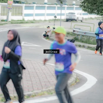 Runner Photo 8340306