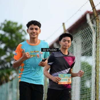 Runner Photo 8340317