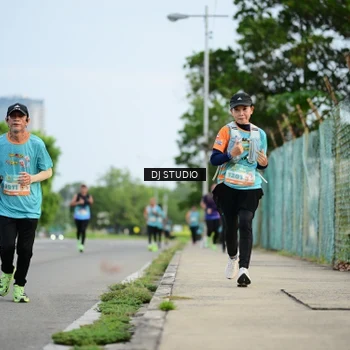 Runner Photo 8340331