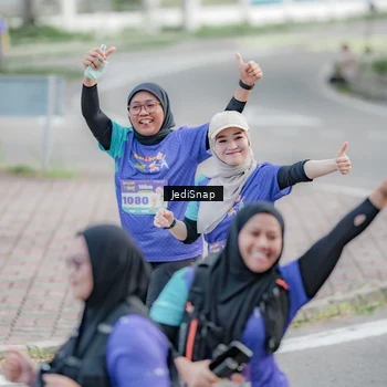Runner Photo 8340332