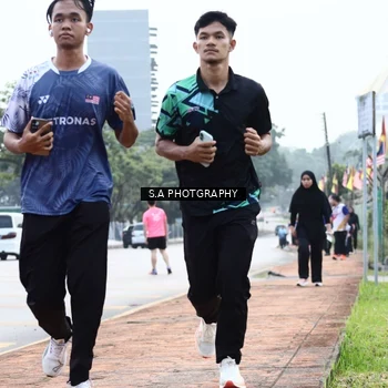 Runner Photo 8340344