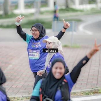 Runner Photo 8340347