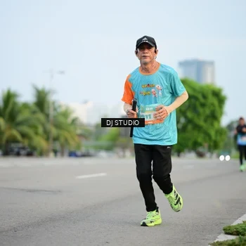 Runner Photo 8340349