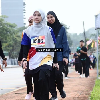Runner Photo 8340350