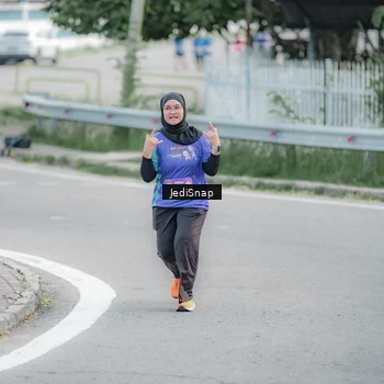 Runner Photo 8340376