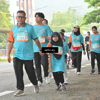 Runner Photo 8340378