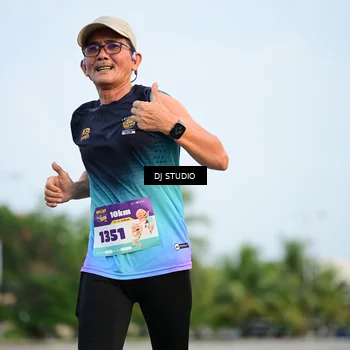 Runner Photo 8340400