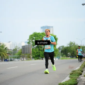 Runner Photo 8340403