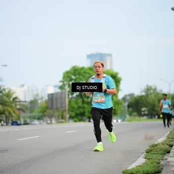 Runner Photo 8340406