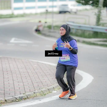 Runner Photo 8340422