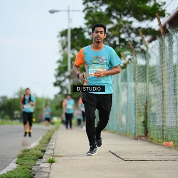 Runner Photo 8340433