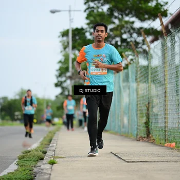 Runner Photo 8340441