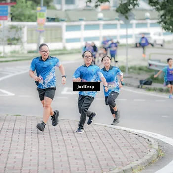 Runner Photo 8340449
