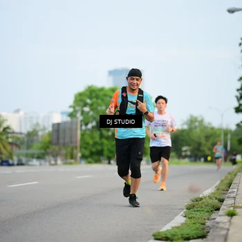 Runner Photo 8340458