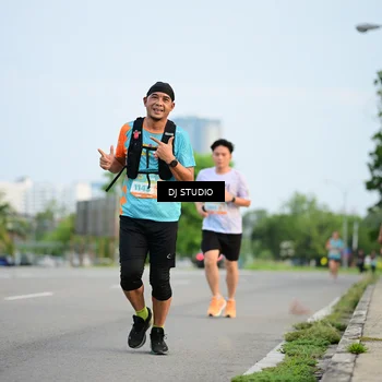 Runner Photo 8340465