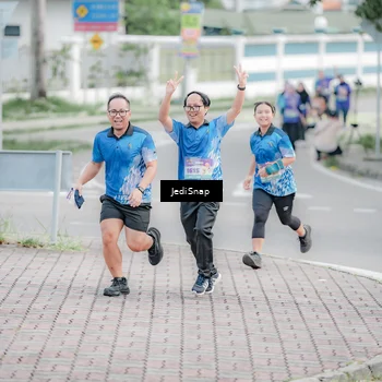 Runner Photo 8340469