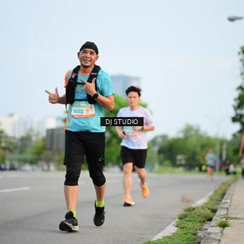 Runner Photo 8340482