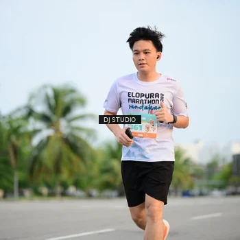 Runner Photo 8340501